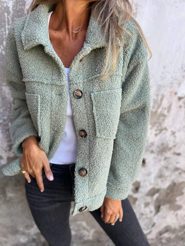 Valenzora | Elegante Kurzjacke aus Wolle mit Revers
