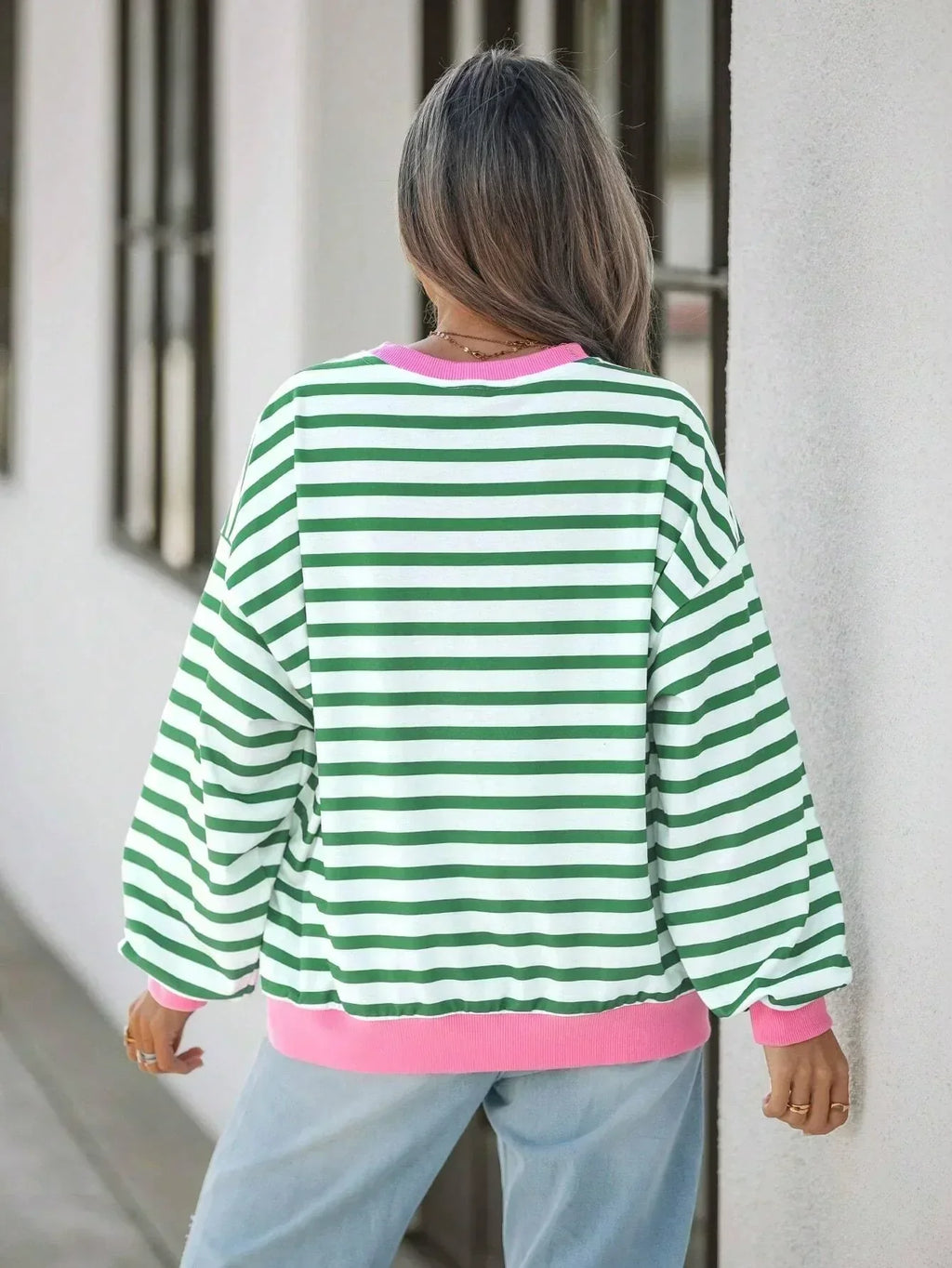 Valenzora | Striped sweatshirt with pink details for women