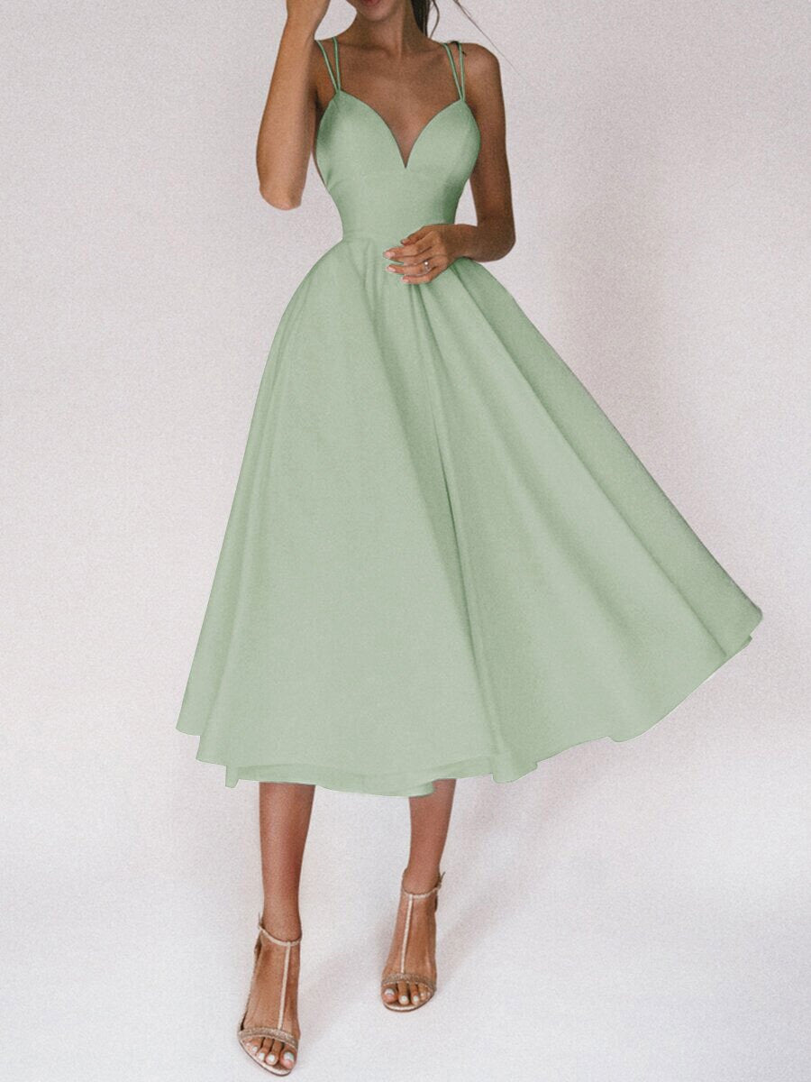Valenzora Grace | Das elegante Slip-Kleid mit V-Ausschnitt