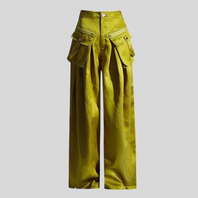 Valenzora | High-waisted cargo pants with belt detail
