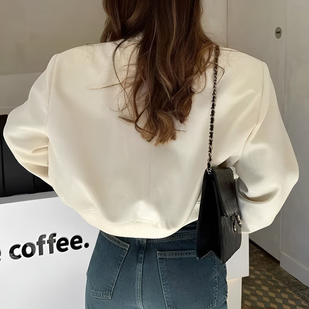 Valenzora | Kurze Freizeitjacke mit Taschen