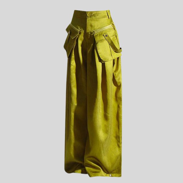 Valenzora | High-waisted cargo pants with belt detail