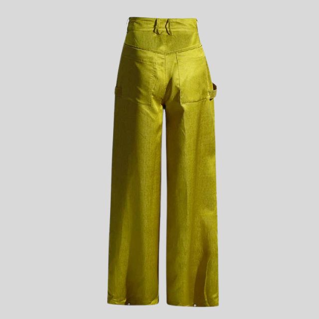 Valenzora | High-waisted cargo pants with belt detail