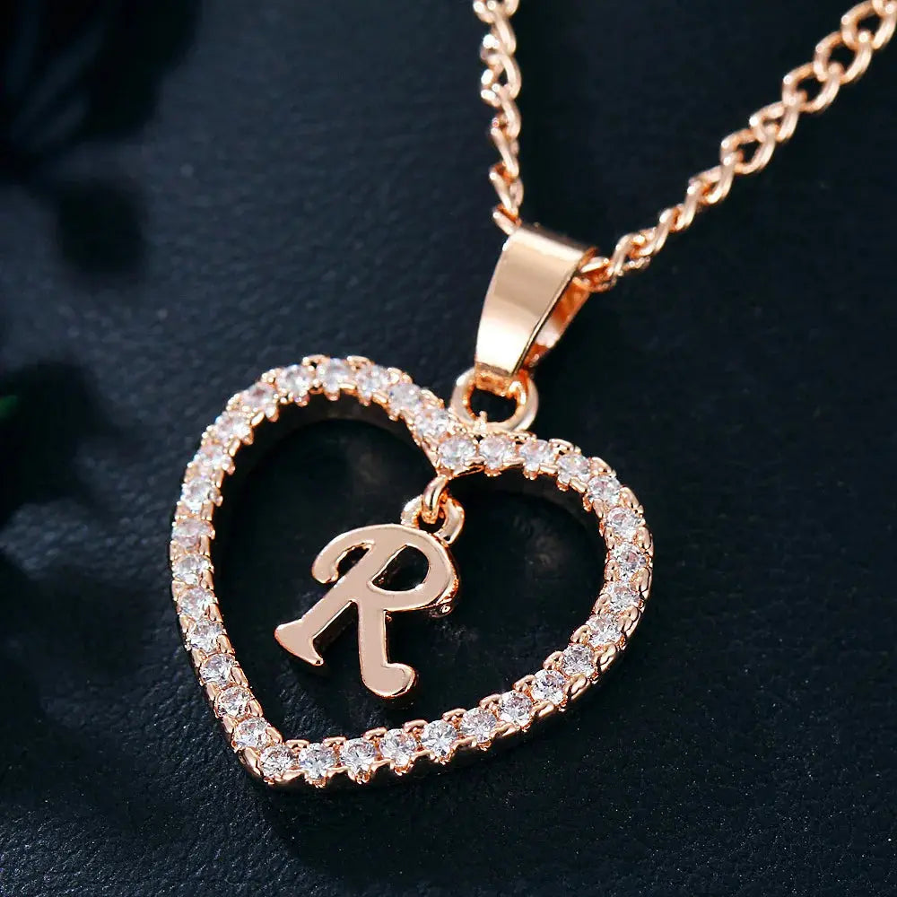 Valenzora | Buchstabe Zirkon Herz Halskette Anhänger Schmuck