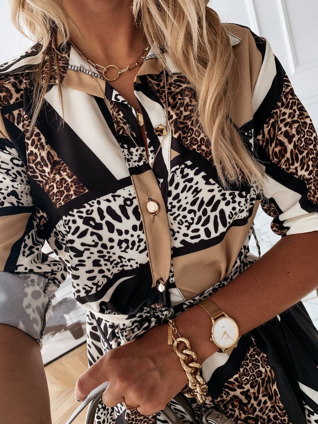 Valenzora | Wrap front short-sleeved mini dress