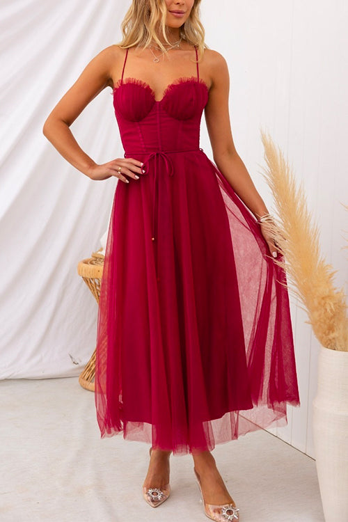 Valenzora | Rosiedress Tüll-Maxikleid mit schwingendem Rock und offener Rückenpartie