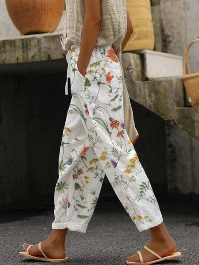 Valenzora | Comfortable wide-leg trousers with a modern print for women