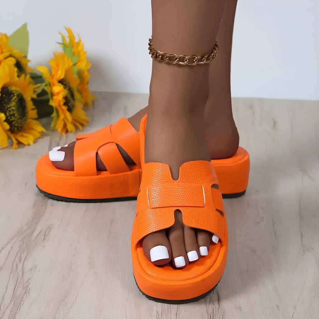 Valenzora | Comfortable flip-flop sandals with a thick sole and non-slip surface