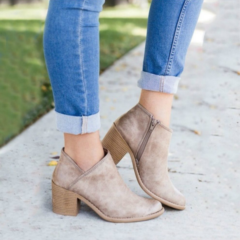 Valenzora | High-heeled ankle boots with side zipper