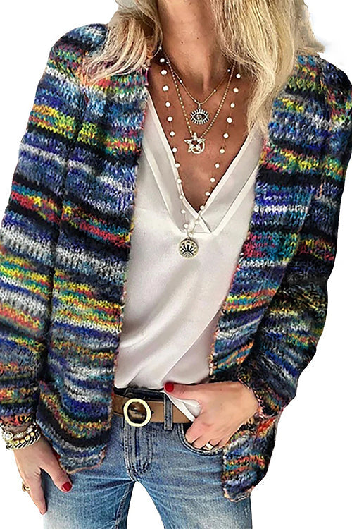 Stilvolle und elegante Winterstrickjacke