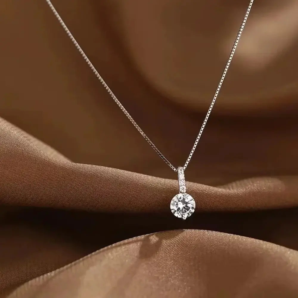Valenzora | Sterling Silver Round Zircon Necklace