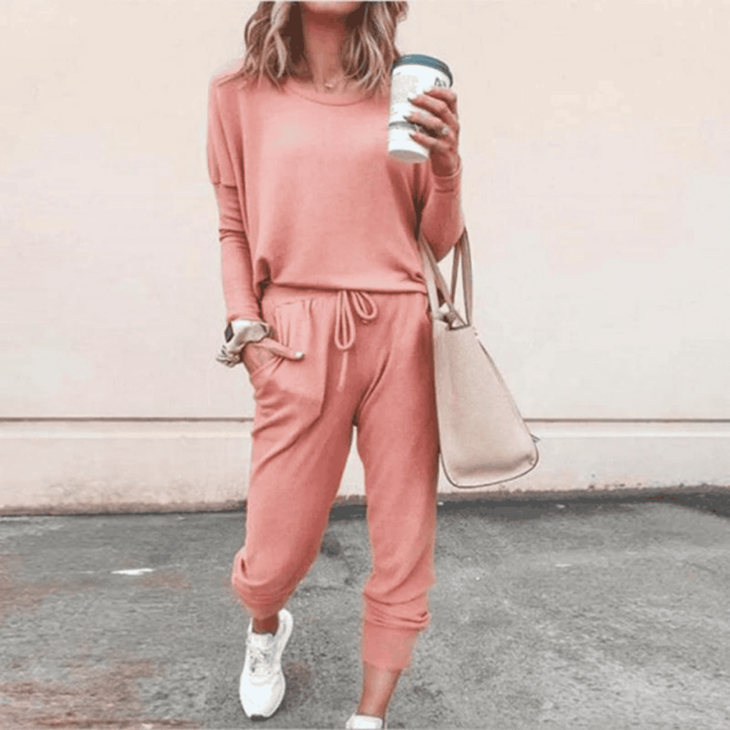 Valenzora | Wide and Wonderfully Comfortable Women's Tracksuit