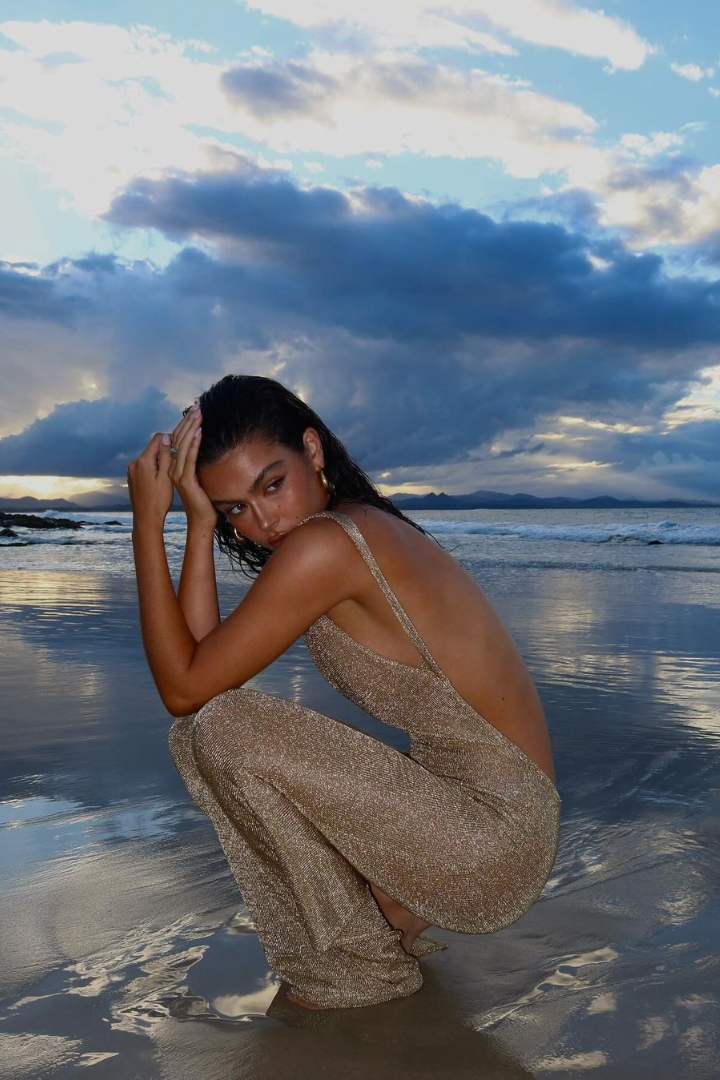Valenzora | With embellishments, backless and slit for women