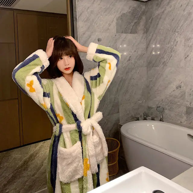 Valenzora | Soft and warm bathrobe with beautiful patterns for women