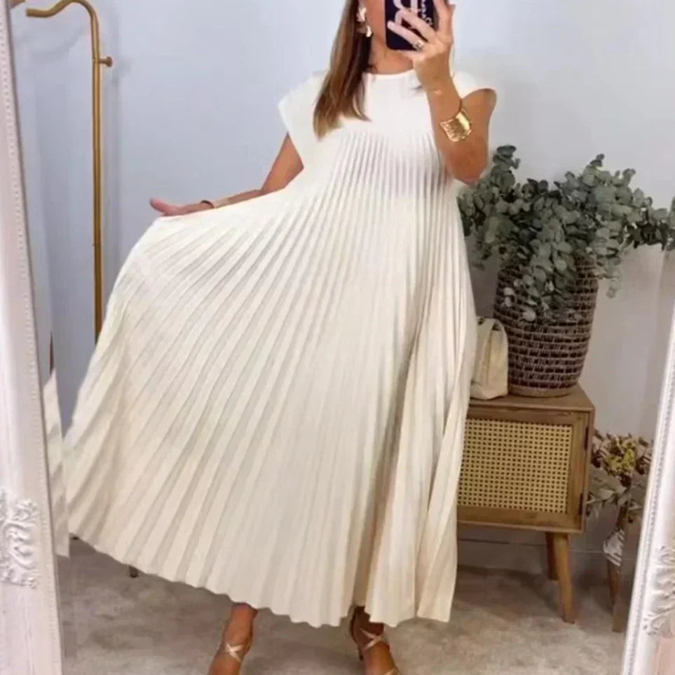 Valenzora | Light and Fresh Pleated Dress