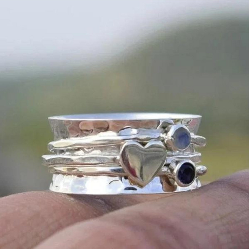 Valenzora | Spinner Heart Ring Silver