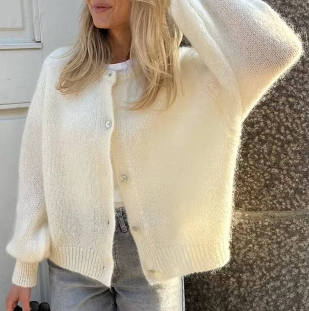 Valenzora – Gestrickte Weste mit Knopfverschluss