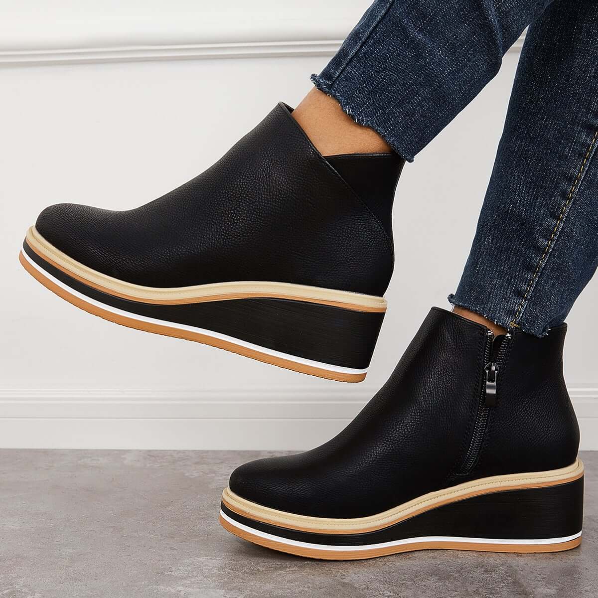 Valenzora - Stylish ankle boots with zipper and platform