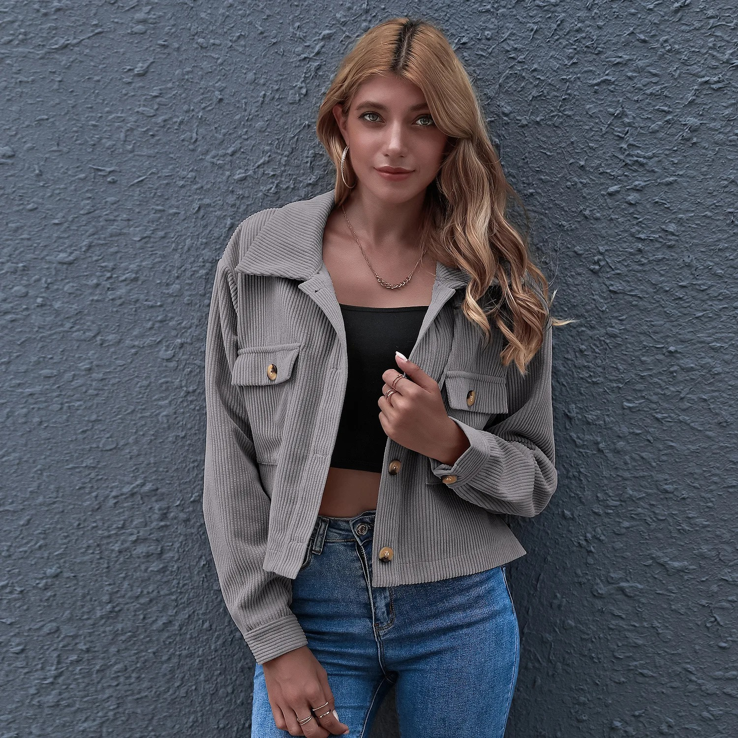 Valenzora | Elegant Pink Women's Summer Jacket with Turn-Up Collar
