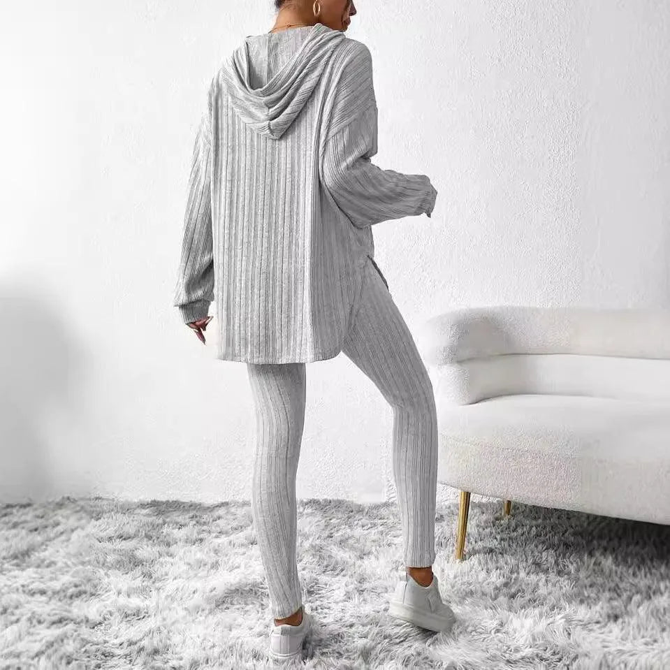 Valenzora | Women's long-sleeved set with a wide-cut hooded top in a solid color stripe
