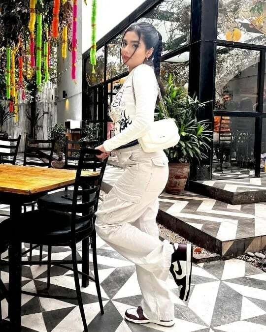 Valenzora | Adjustable Cargo Pants