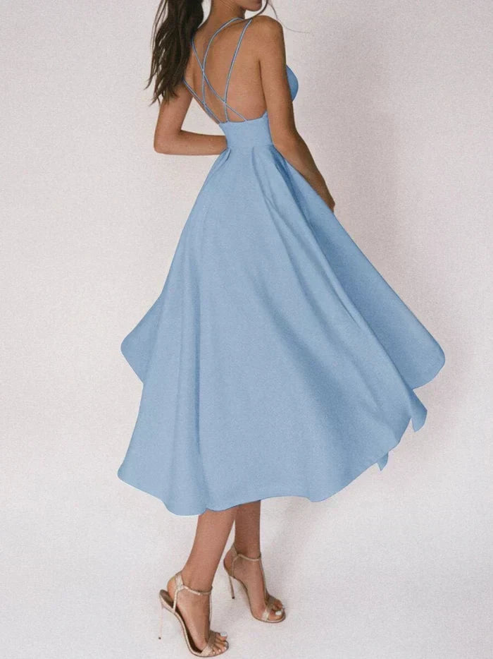 Valenzora | Flared dress with V-neck