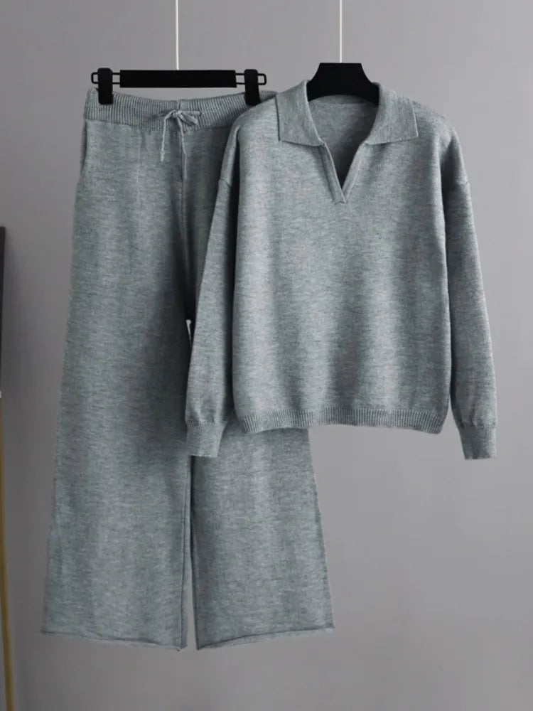 Valenzora | 2-Piece Set for Women with Oversized Tracksuit, Polo Collar, Sweater and Trousers