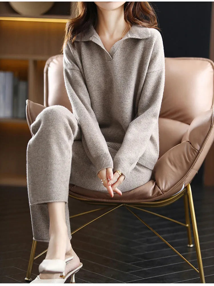 Valenzora | 2-Piece Set for Women with Oversized Tracksuit, Polo Collar, Sweater and Trousers