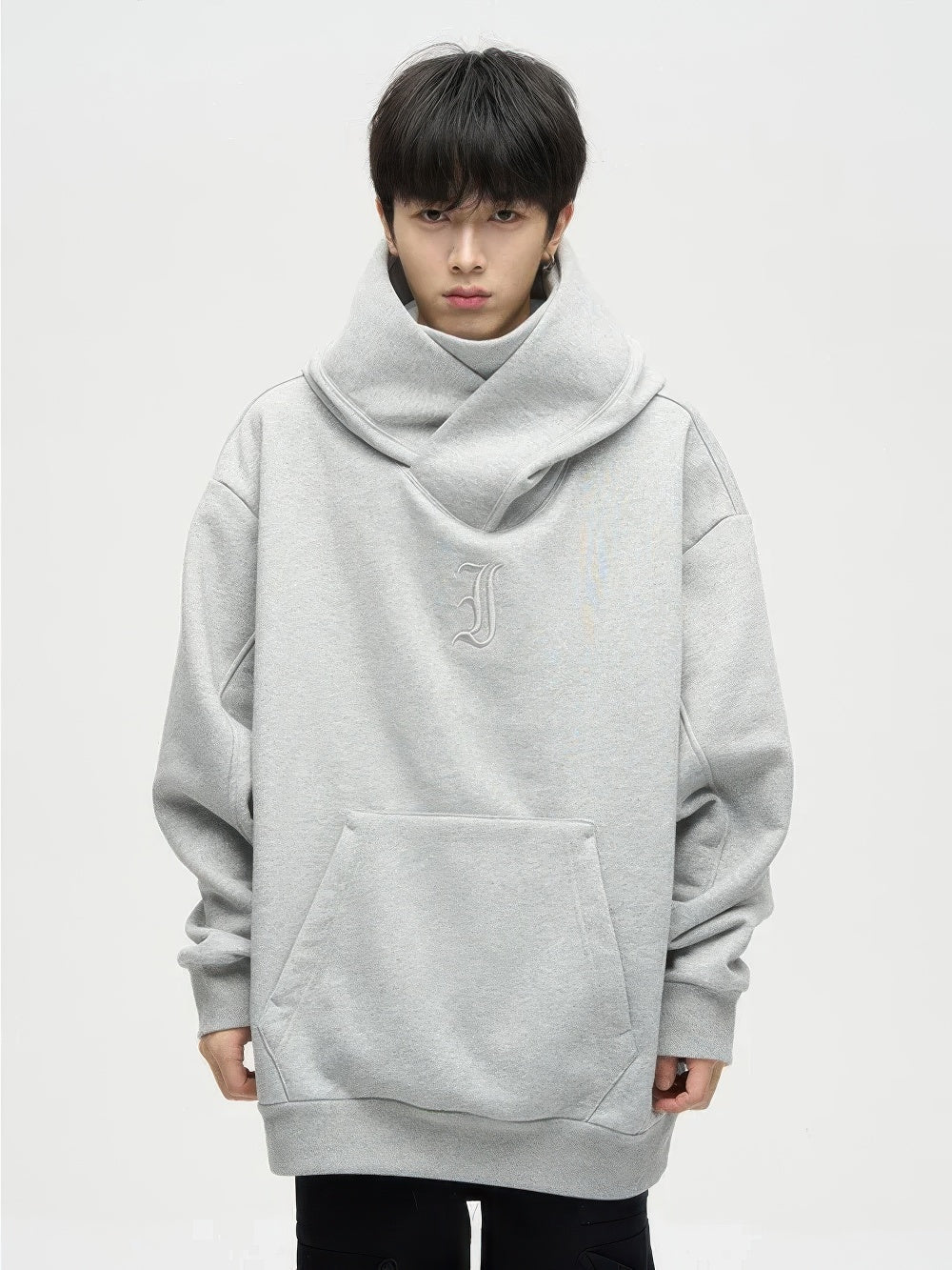 Valenzora | Ninja Rollkragen Hoodie Bequemer und trendiger Kapuzenpullover