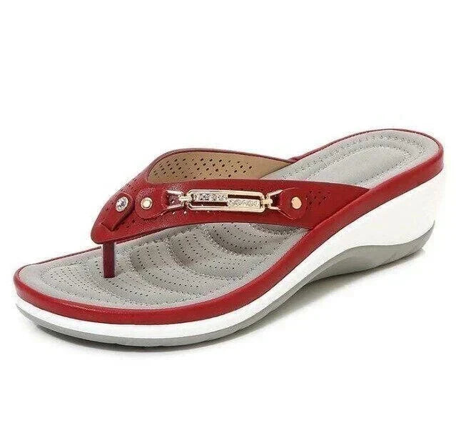 Valenzora | Softly padded flip-flop sandals