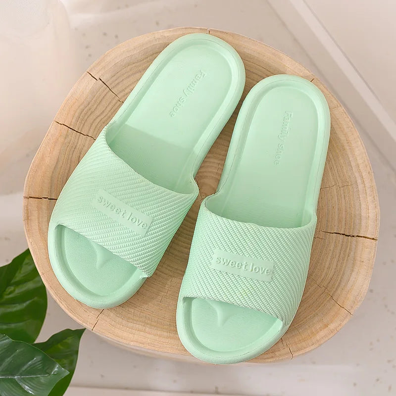 Valenzora – Non-slip summer flip-flops for women: Comfortable indoor slippers, waterproof EVA material