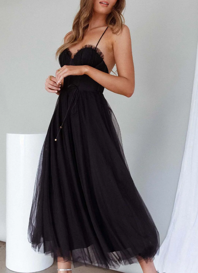 Valenzora | Sleeveless Midi Dress