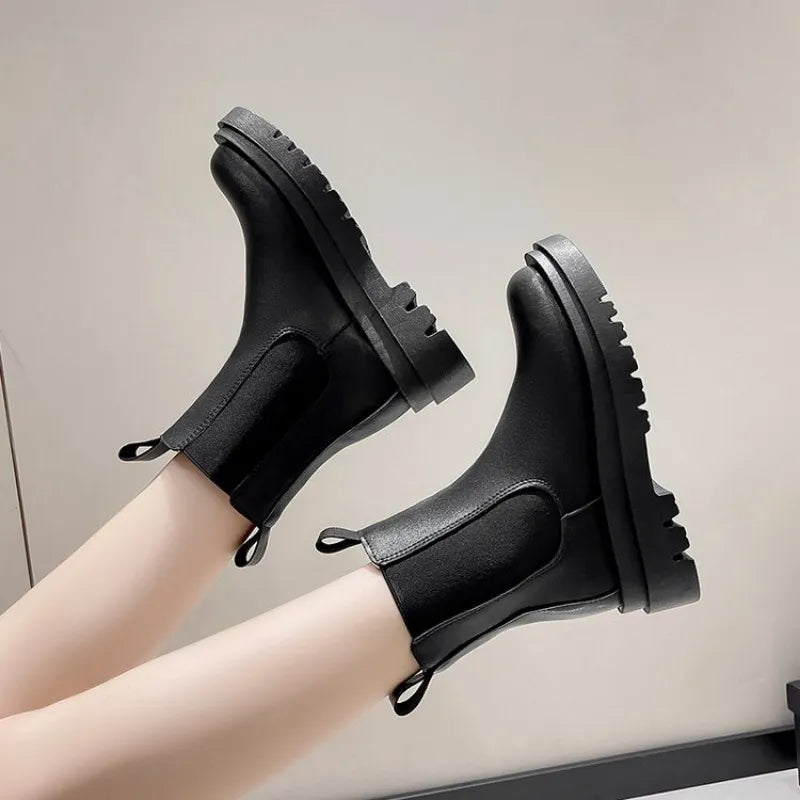 Retro boots with thick square heels