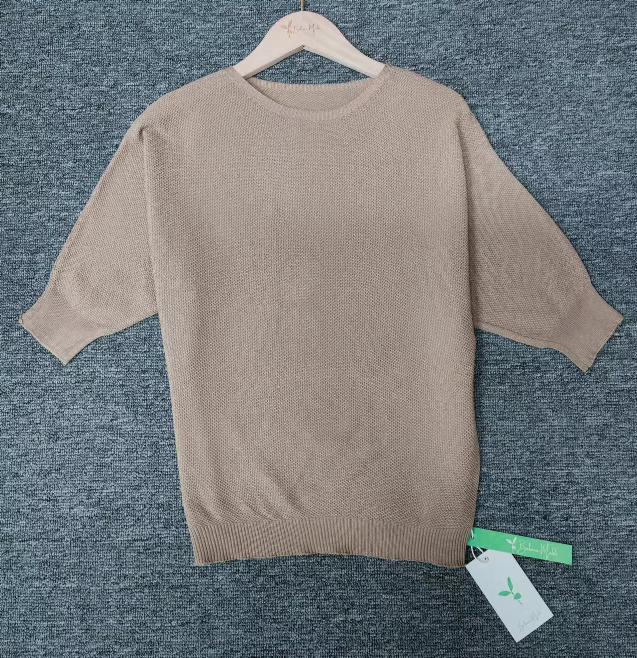 Valenzora - Gold-colored solid-color crew neck sweater