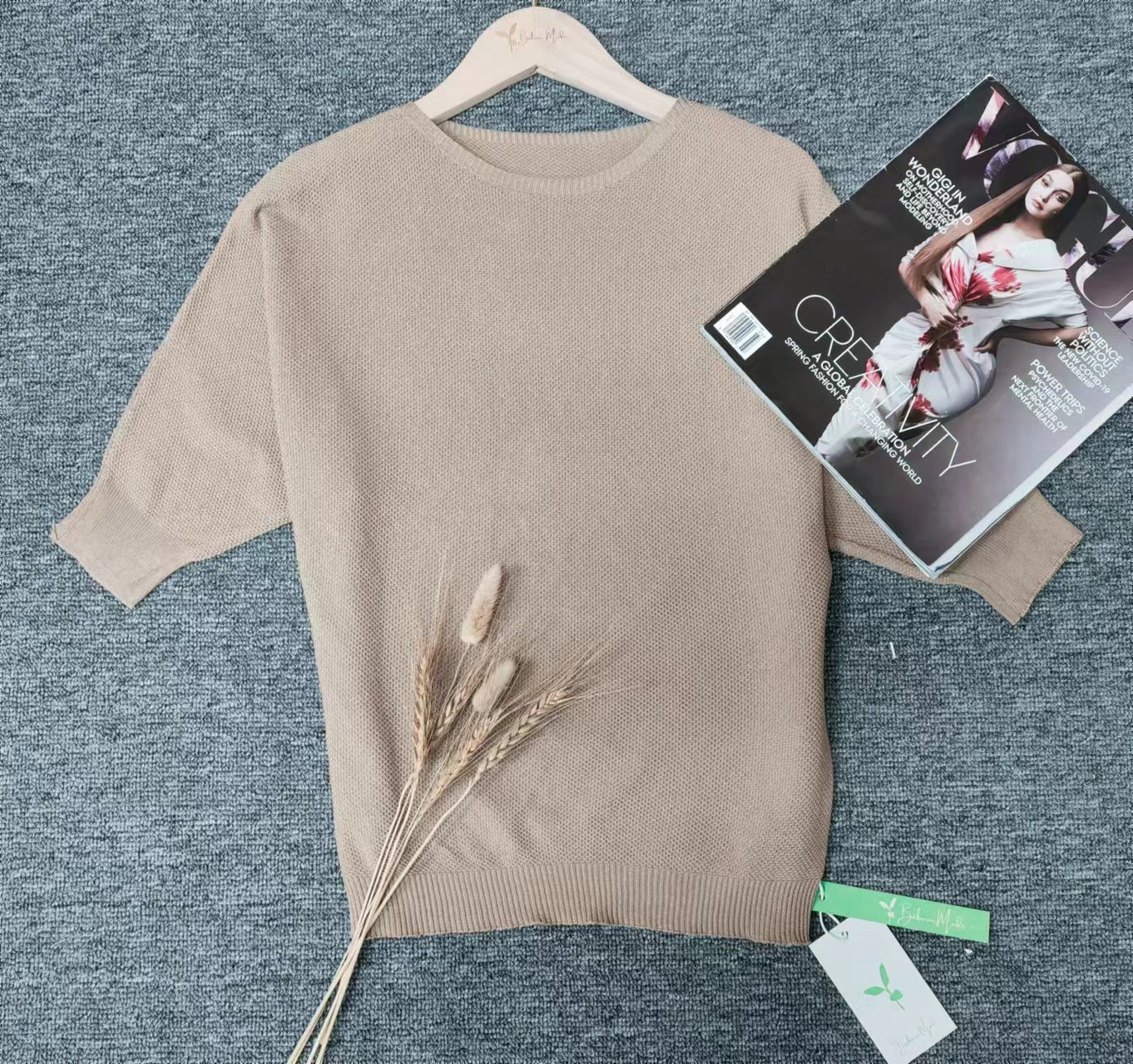 Valenzora - Gold-colored solid-color crew neck sweater