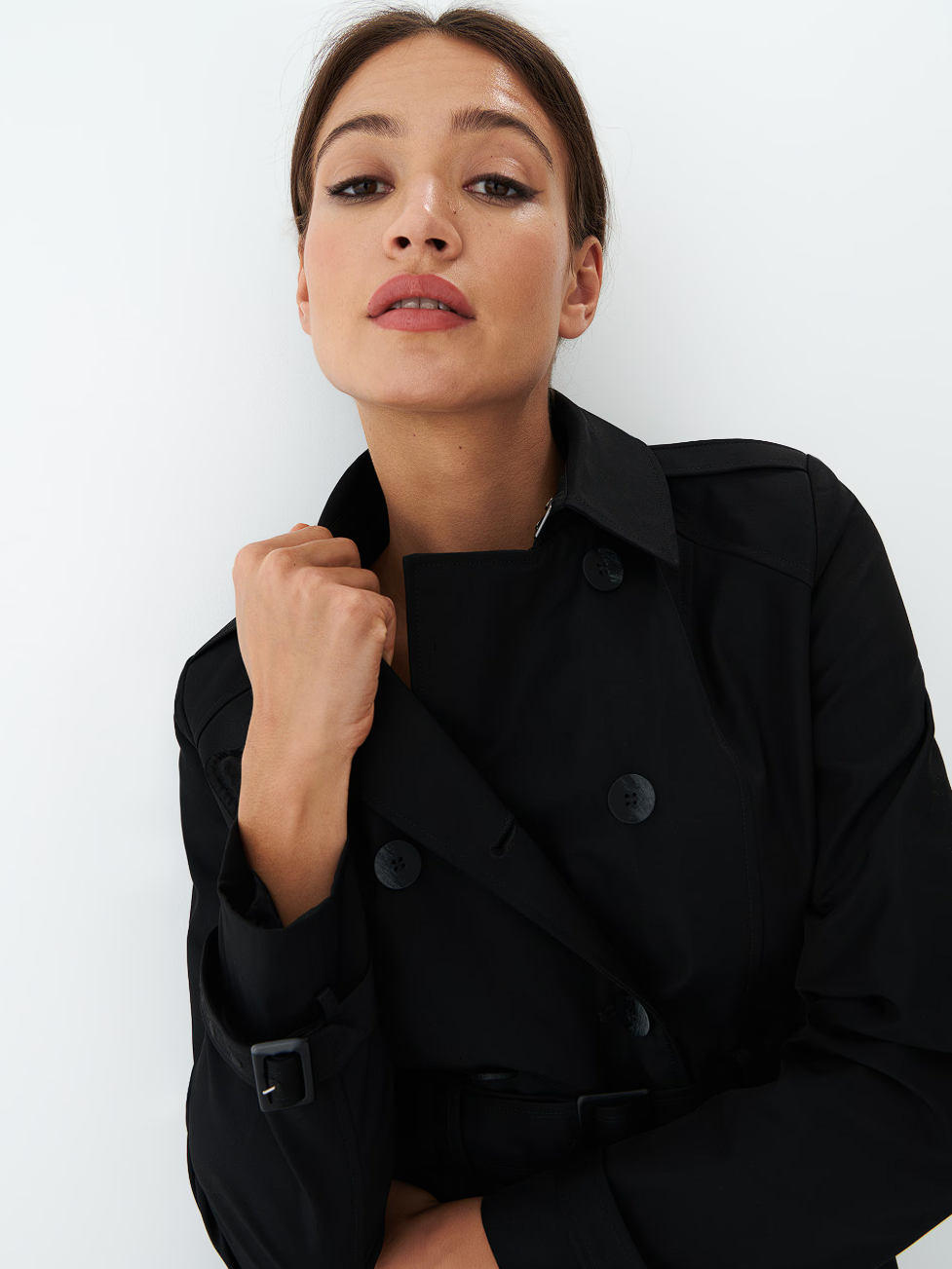 Valenzora | Elegant trench coat