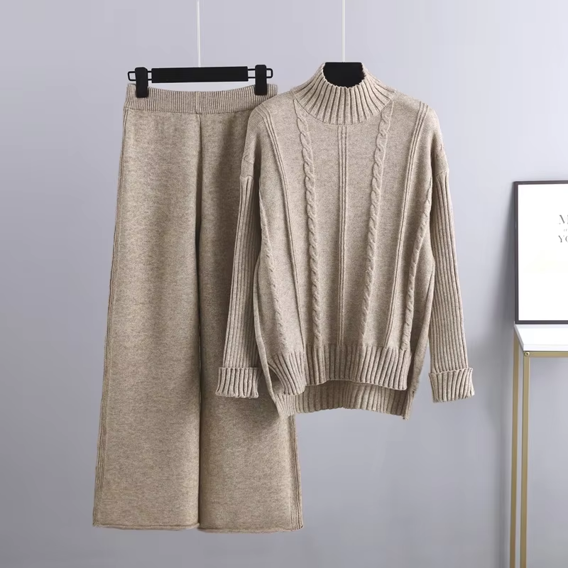 Valenzora | Modern, elegant knit two-piece set