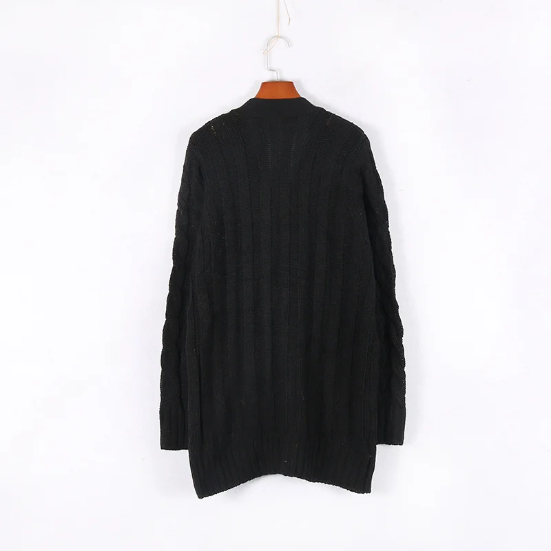 Valenzora | Damen-Wollstrickjacke mit Zopfmuster und Holzknöpfen, lockere Passform