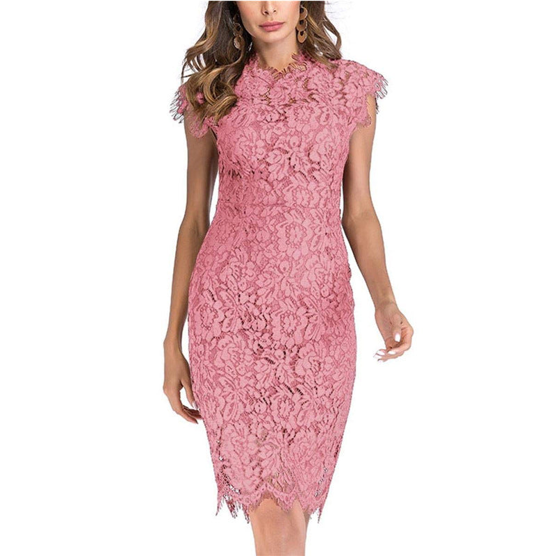 Damen-Scheidenkleid mit romantischer Spitzenborte und taillierter Passform, Größe