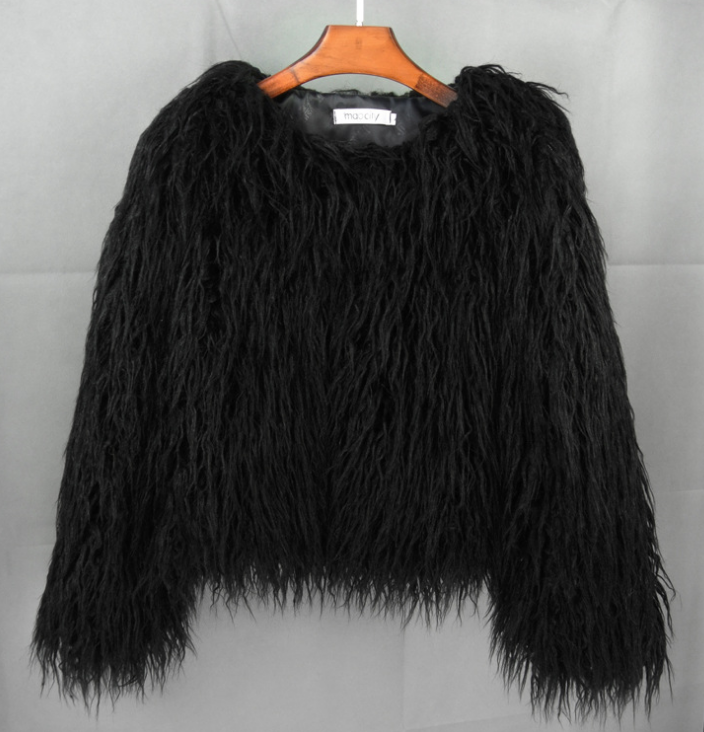 Valenzora Boho-Kunstpelzmantel