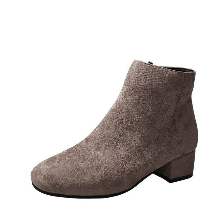 Women's ankle boots with velvety upper and comfortable block heel, size S