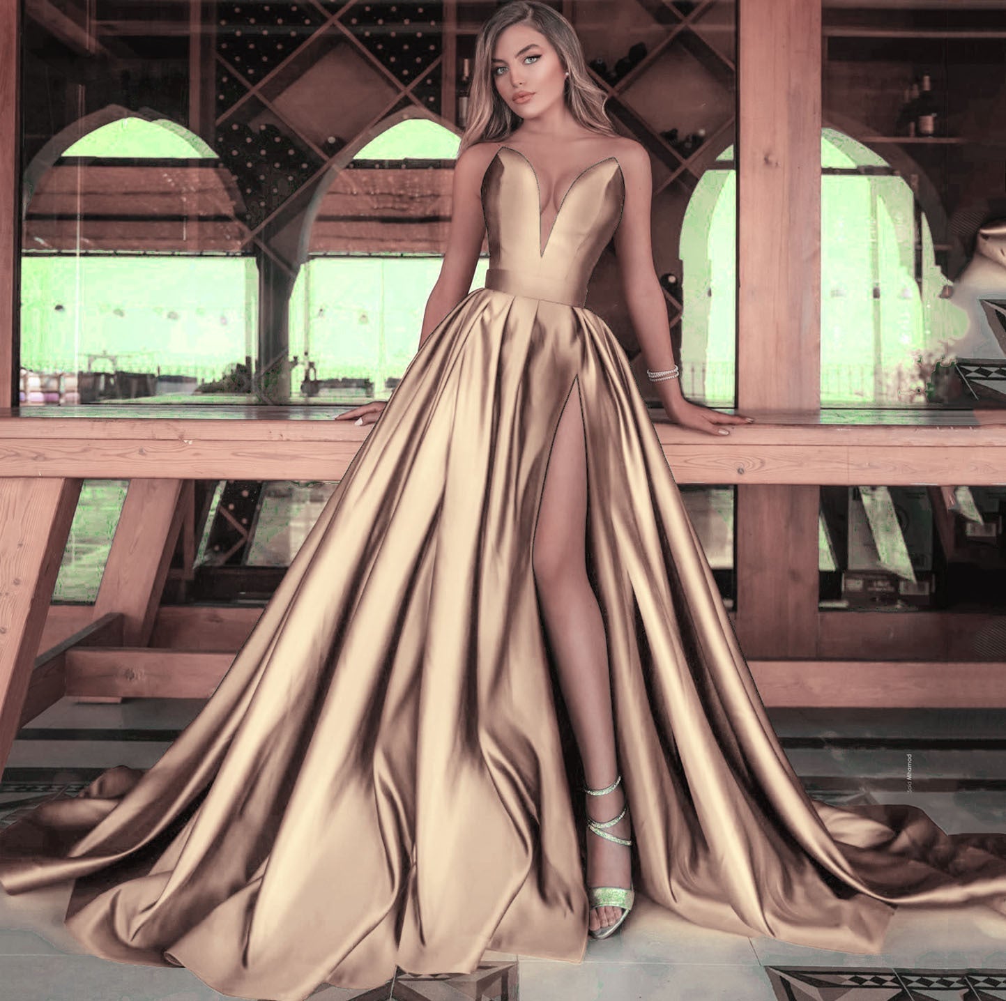 Valenzora | Deep V-shaped long skirt wedding dress