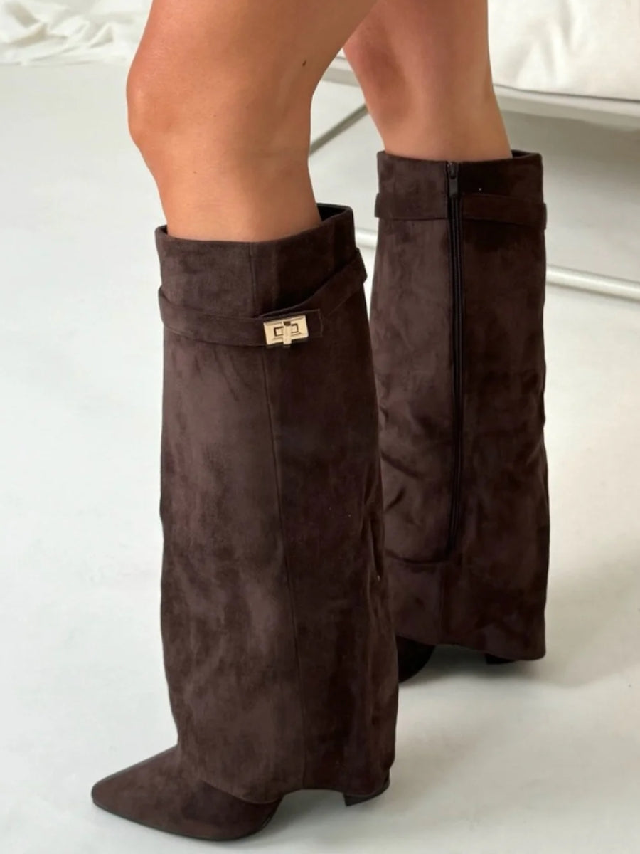 Valenzora | Elegant women's boots made of high-quality suede with golden accents