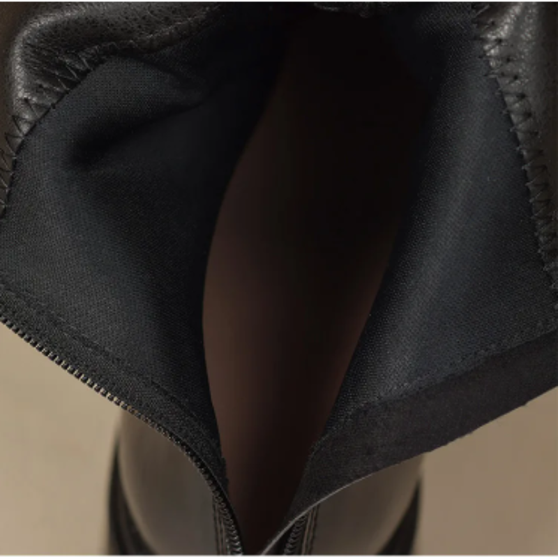 Valenzora | Stylish leather ankle boots with block heels for women