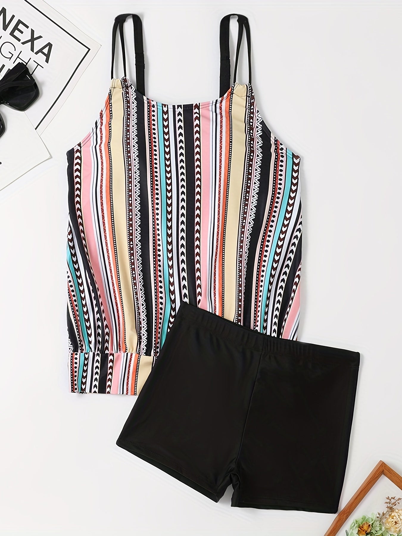 Valenzora | Tankini set with stripes and dots