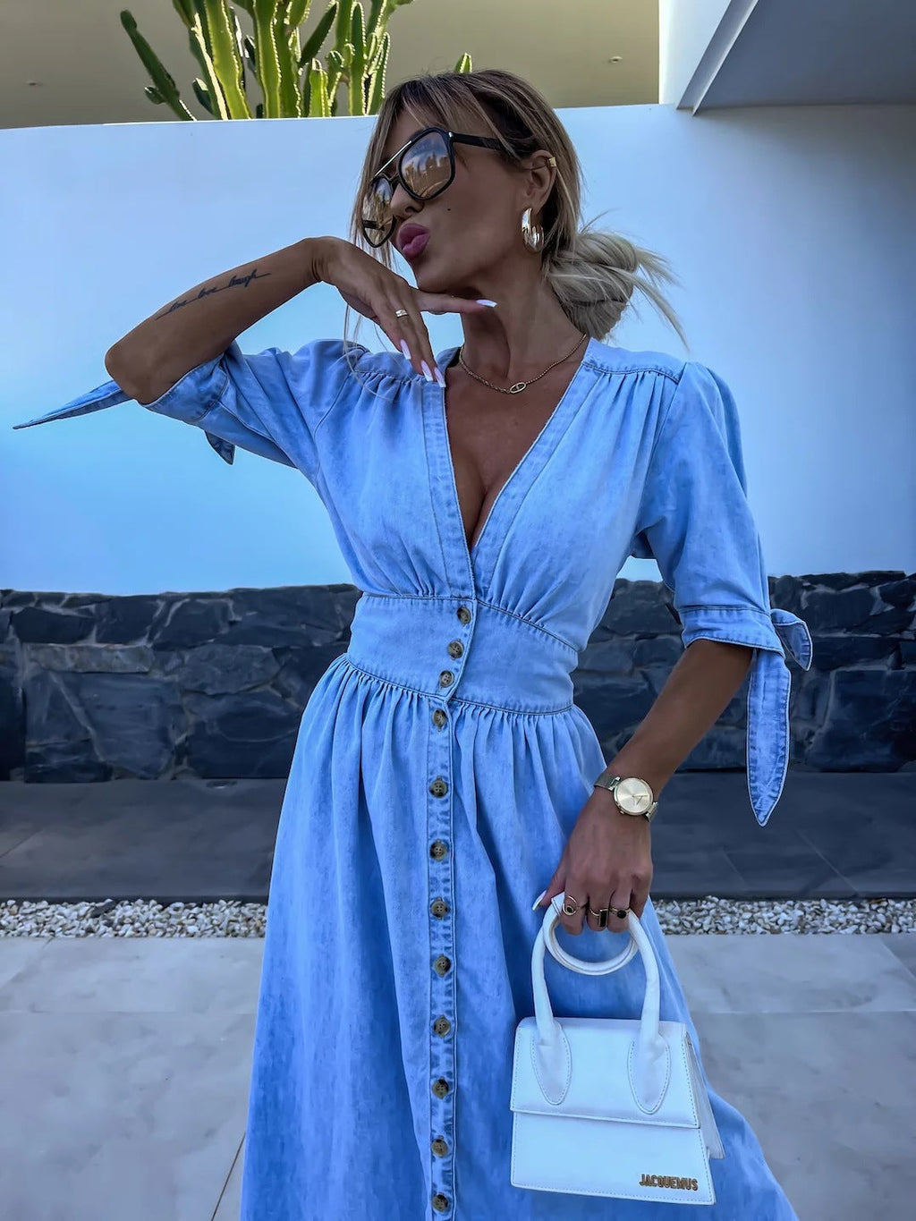Valenzora | Modernes Jeanskleid