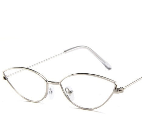Valenzora | Retro Cat Eye Sunglasses Made of Premium Vegan Leather