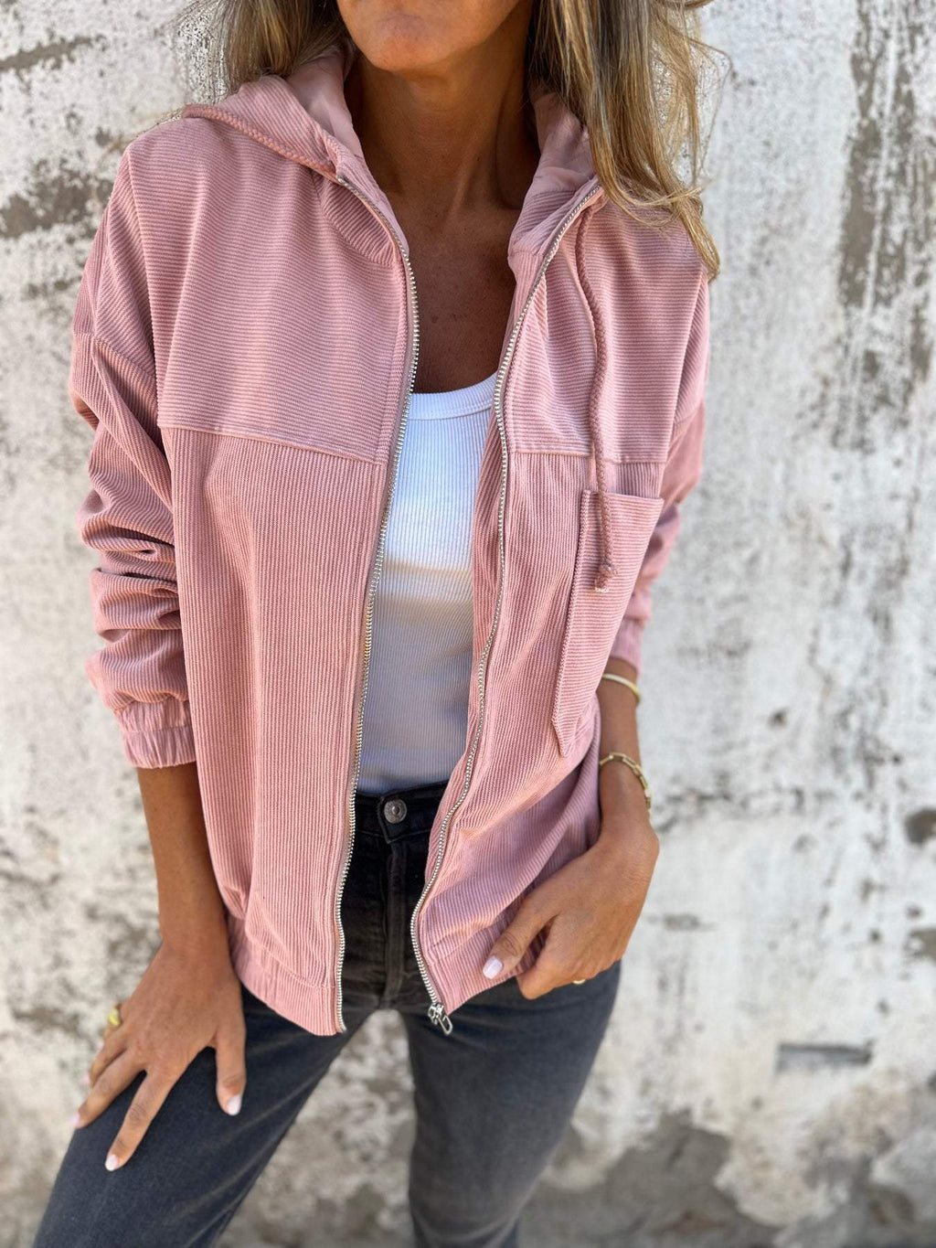 Valenzora | Casual jacket with white hood and zipper
