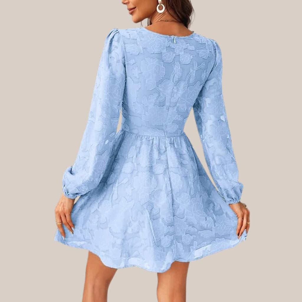 Valenzora | Chic long-sleeved dress with a deep V-neck