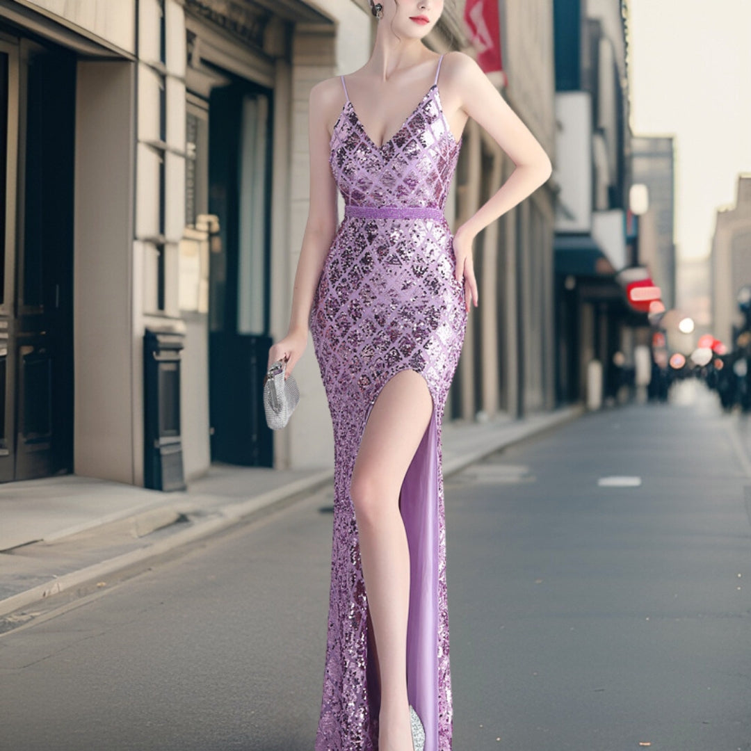 Valenzora - Luxurious sequined dress with side slit